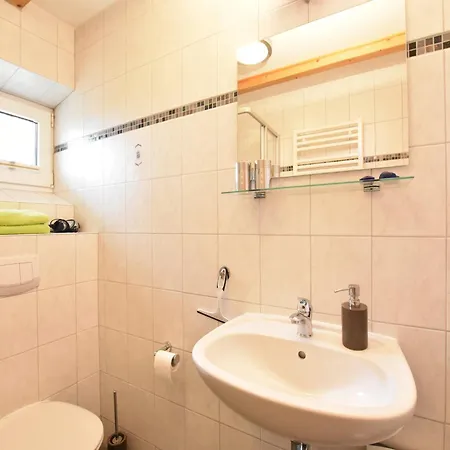 Apartamento Lovely In With Garden Stellshagen